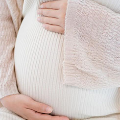 综合对比的话，🔱其实 Ma❕x 版要更香💄这就是为什么当我📈们一年前评🦇